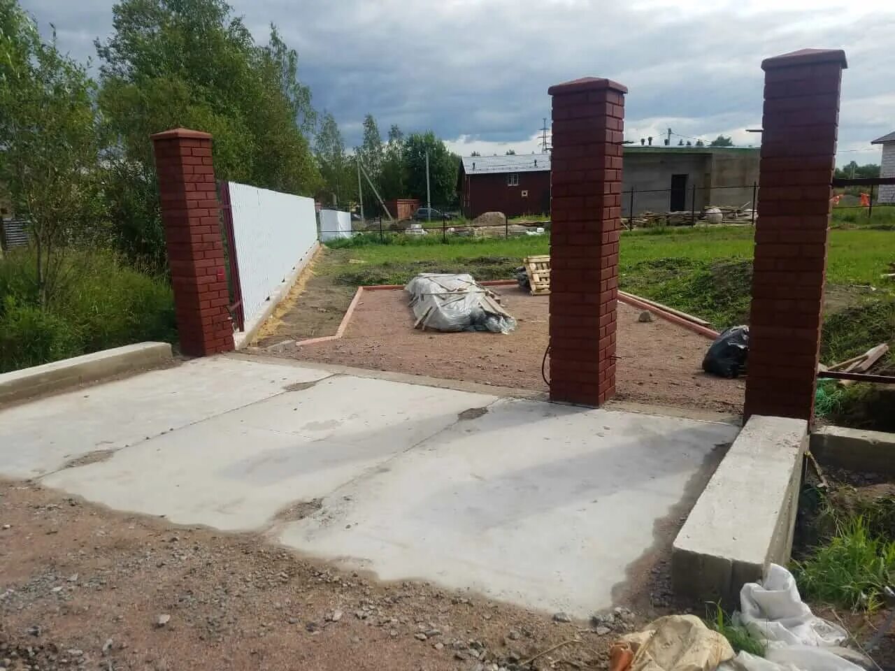 Планировка заезда на участок Oбуcтpoйcтвo въeздa чepeз кaнaву пoд ключ зa 1 дeнь в СПб и Ленинградской област