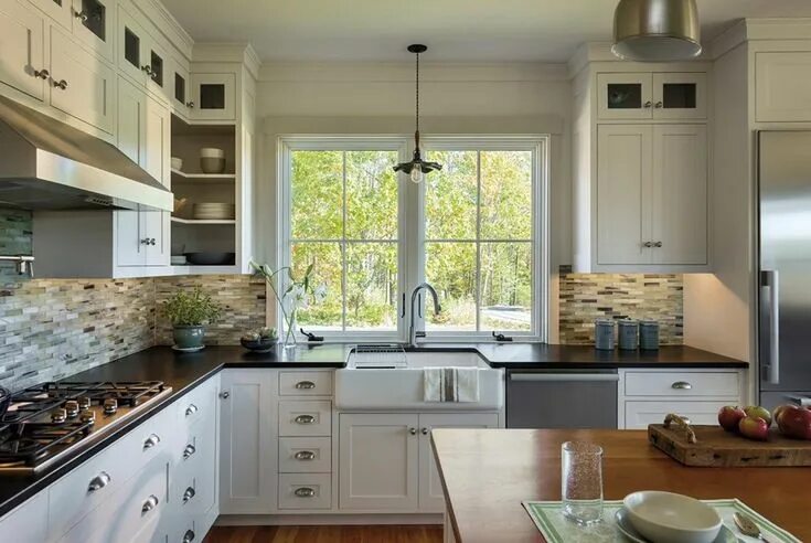 Планировки кухни с окном в современном Épinglé par Becky Mitchell sur Hawl Kitchen & Desks Cuisines deco, Maison etage,
