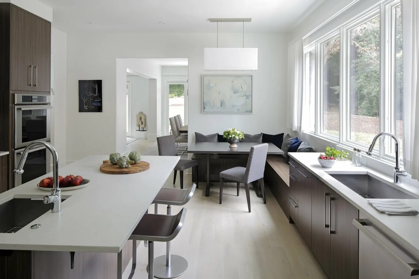 Планировки кухонь 12 Photo 2 of 8 in Mason Mill by Castro Design Studio, LLC - Dwell