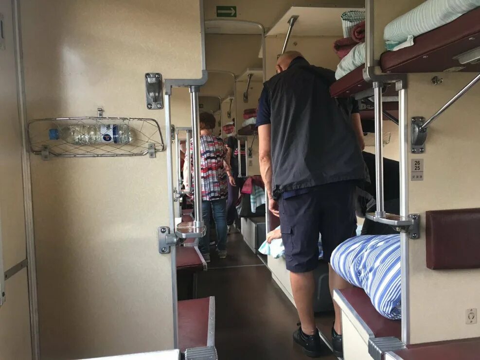 Плацкарт верхнее боковое место фото Плацкарт боковые места - блог Санатории Кавказа