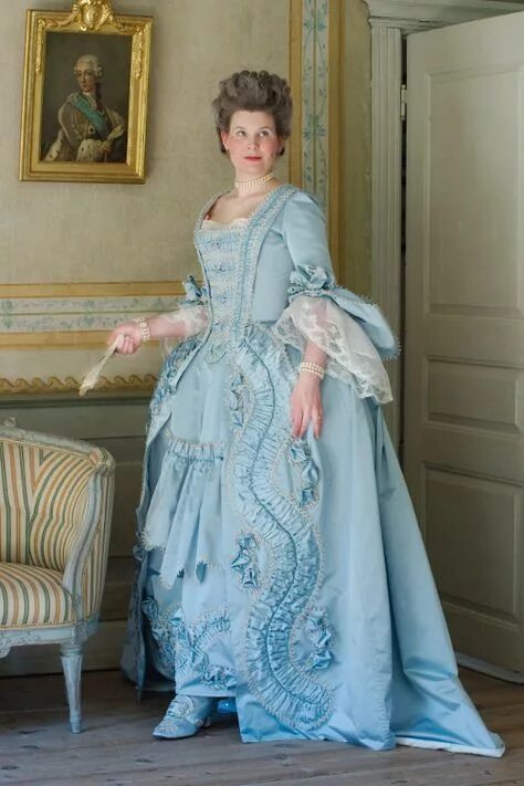 Платье 18 века фото Absolutely perfect robe a la francaise 18th century fashion, Historical dresses,