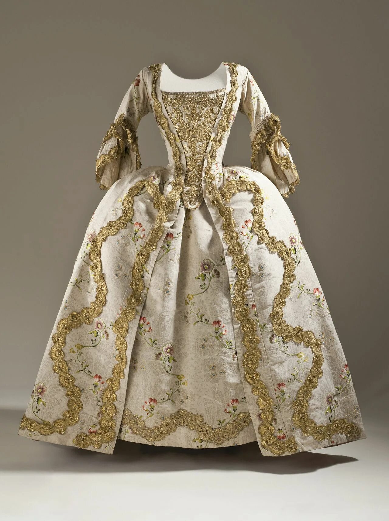 Платье 18 века фото ANGELIC DREAMS - history-of-fashion: 1760-1765 Woman’s Dress... Historical dress