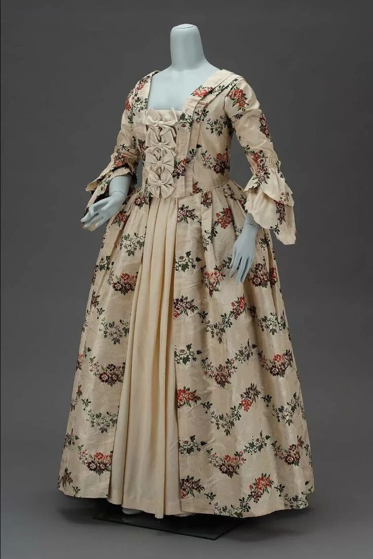 Платье 18 века фото costume gallery 1700S italy 18th & 19th Century Wedding Gallery 18th century clo