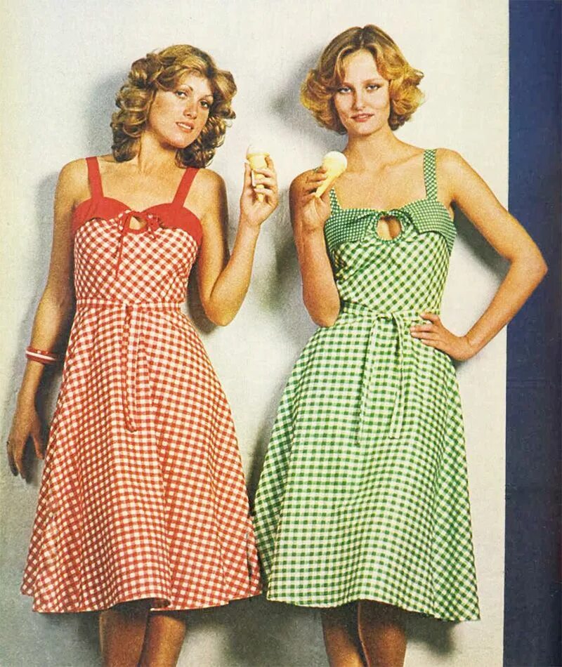 Платье 80 х фото A fascinating & informative article on buying vintage clothing online found on s