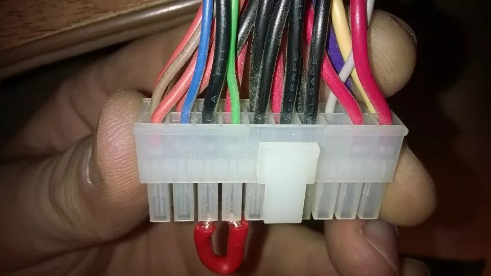 Подключение автомагнитолы к блоку от компьютера магнитола от блока питания компа или дискотека в гараже. - Lada 21099, 1,5 л, 20