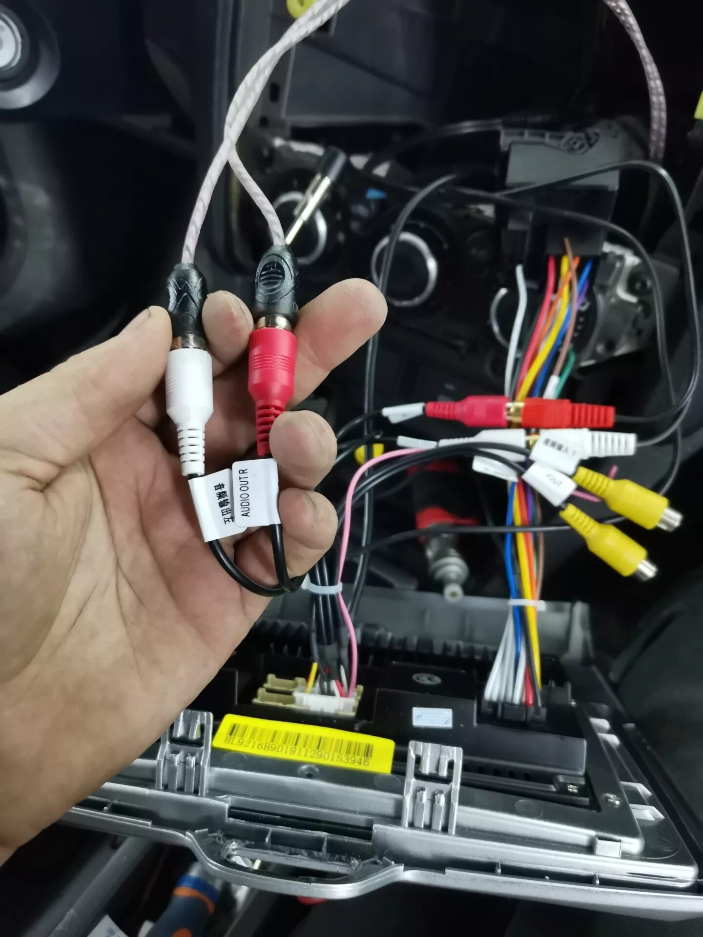 Подключение автомобильной мультимедийной системы Подключение сабвуфера к Android магнитоле - Ford Focus II Hatchback, 1,6 л, 2007