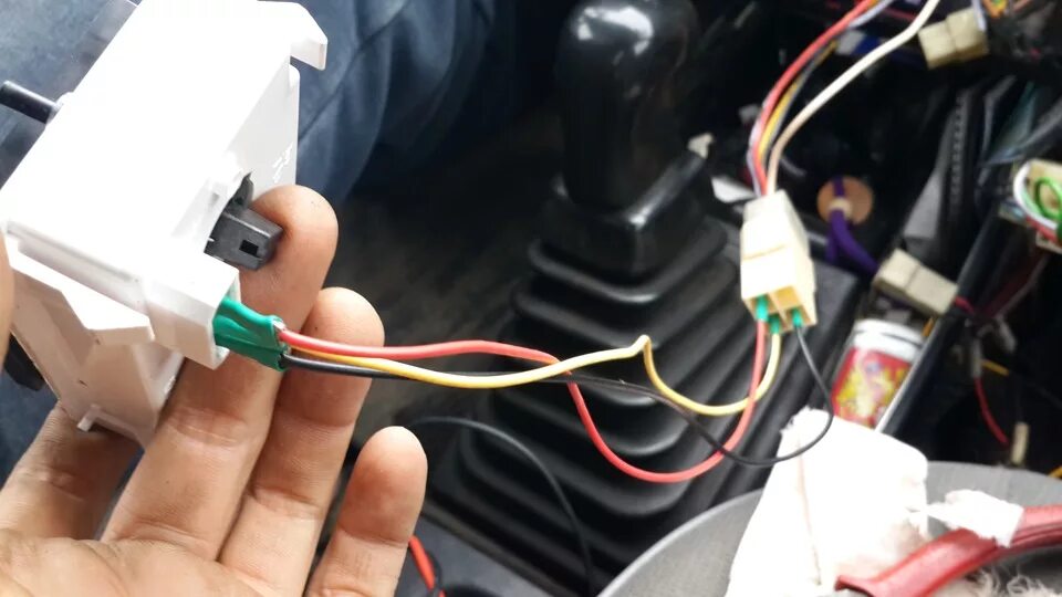 Подключение автомобильных часов ачк 10 Установка часов и прикуривателя от 2110 - Москвич Святогор, 2 л, 1998 года стайл