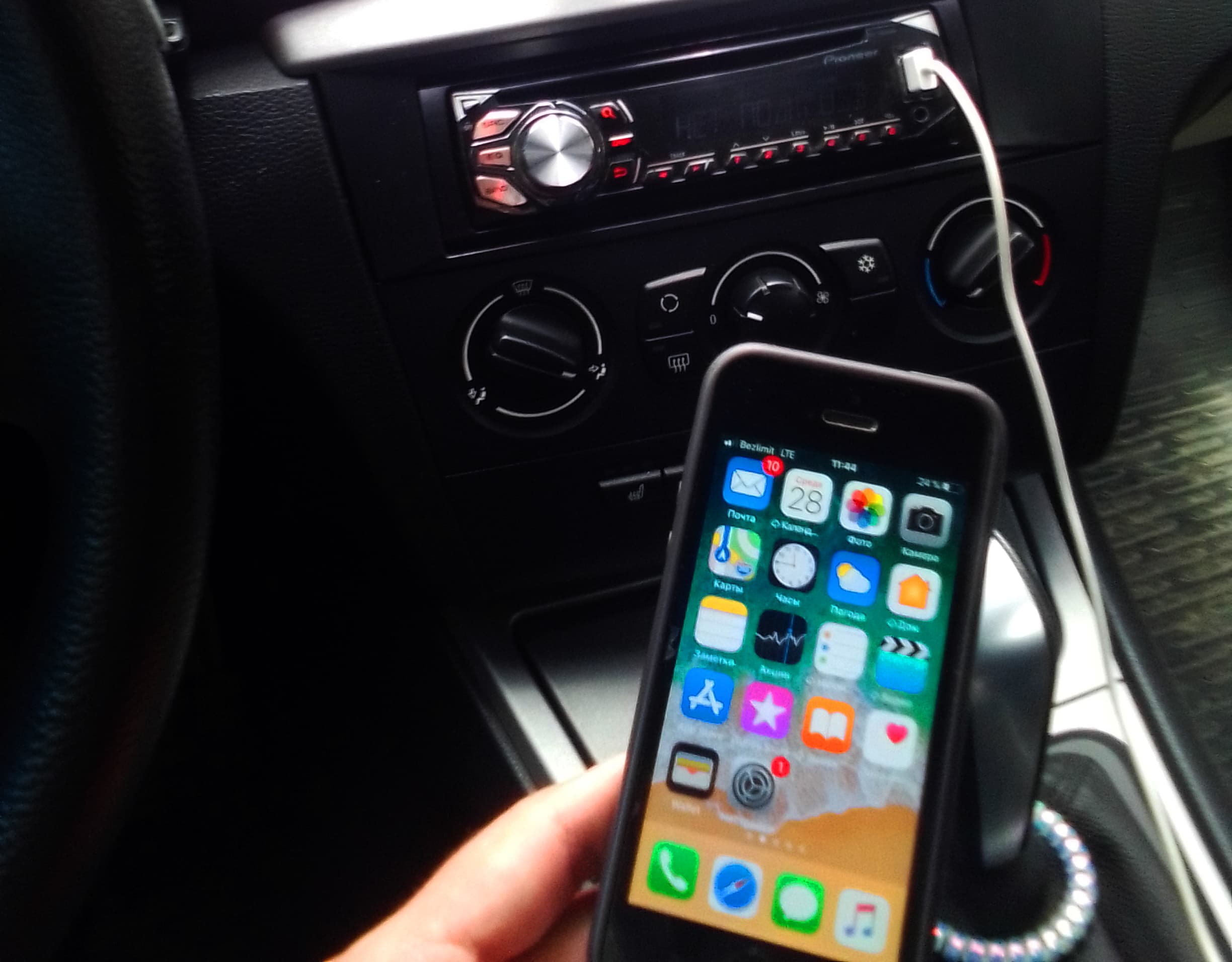 Подключение айфона магнитоле блютуз Как зарядить iphone от магнитолы pioneer - New Style Sound
