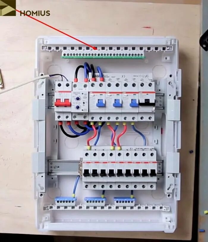 Подключение щита электрического Как правильно установить и собрать щиток электрический в квартире