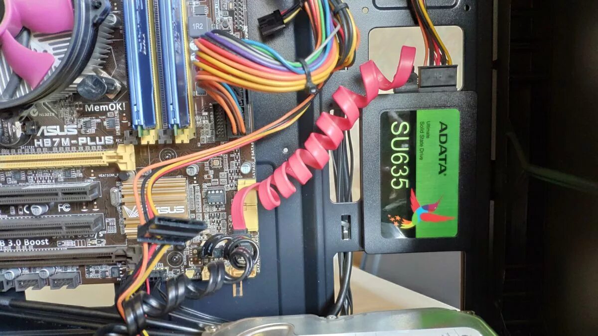 Подключение ssd к компьютеру sata Как подключить SSD диск к компьютеру: пошаговая инструкция ichip.ru