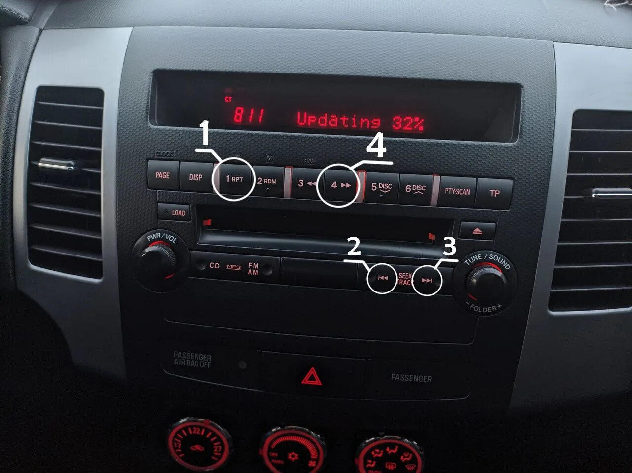 Подключение телефона к митсубиси Обновление Hands Free Module до ver.19.00.00 - Mitsubishi Outlander XL, 2 л, 201