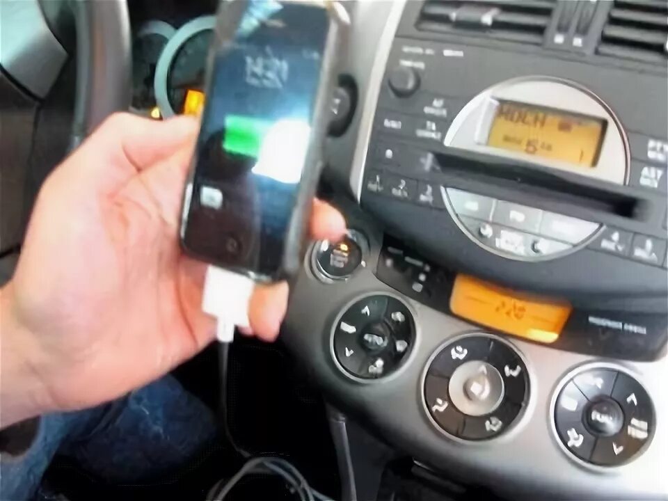 Подключение телефона к рав 4 Toyota RAV4 με iPod Aux In - YouTube