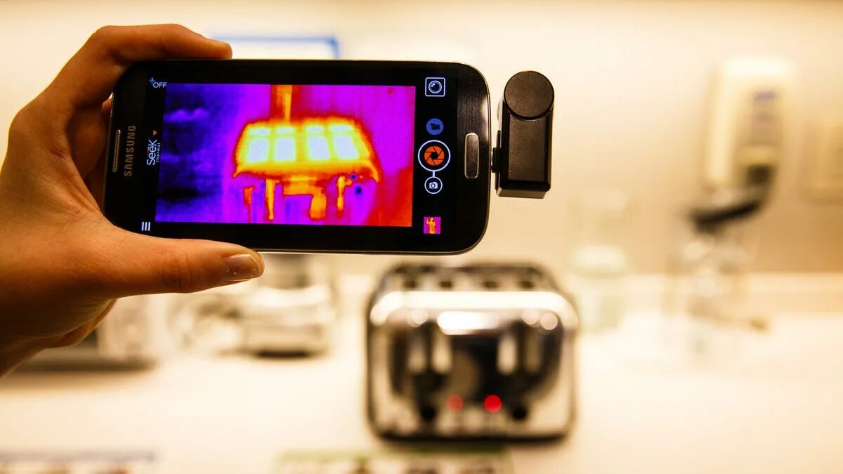 Подключение тепловизора к телефону Seek Thermal Camera review: Smartphone thermal vision in a tiny package - CNET