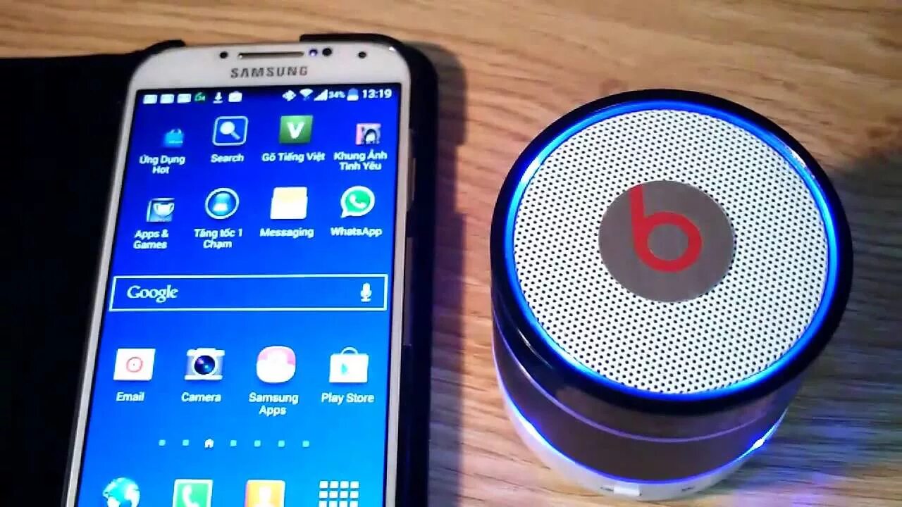 Подключение умной колонки к телефону How to connect wireless bluetooth speaker to your phone - YouTube