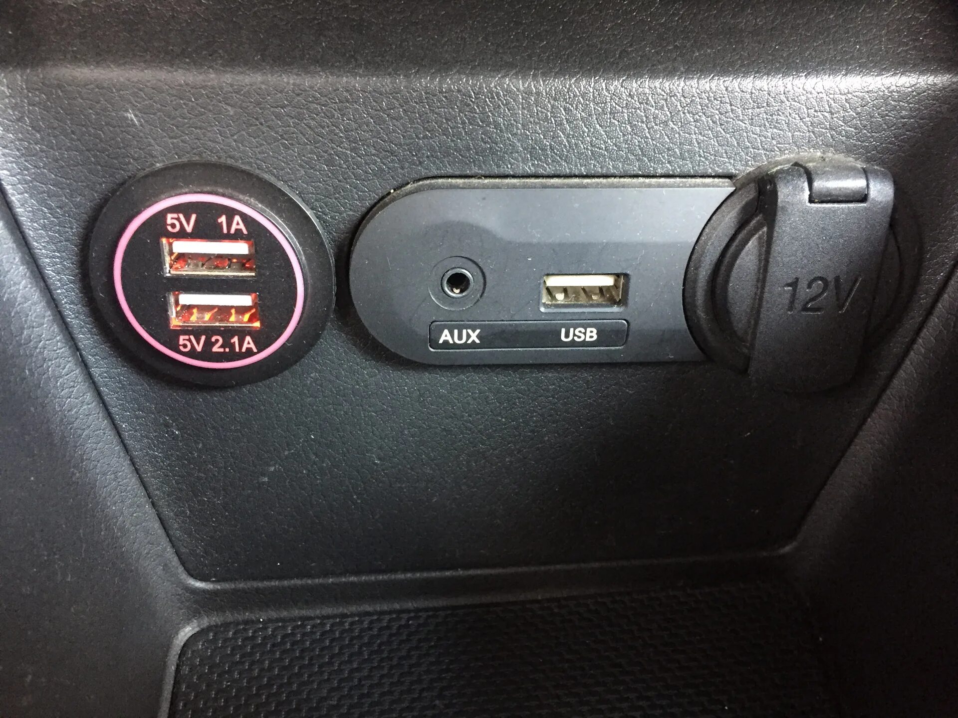 Подключение usb розетки в авто Зарядка usb - KIA Rio (3G), 1,6 л, 2015 года аксессуары DRIVE2