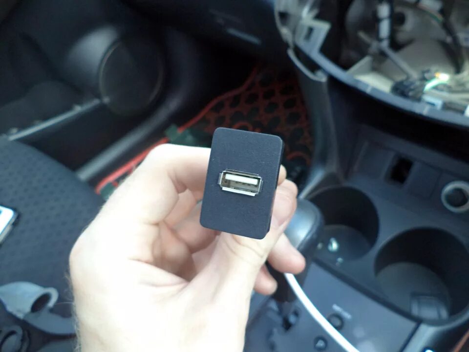 Подключение usb в машину Подключение USB к штатной магнитоле. - Toyota Vanguard, 2,4 л, 2011 года автозву