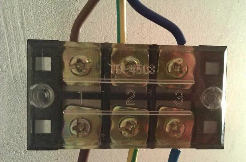 Подключение варочной панели через клеммник Как подключить духовой шкаф и варочную панель к одному кабелю ElektrikEx Дзен