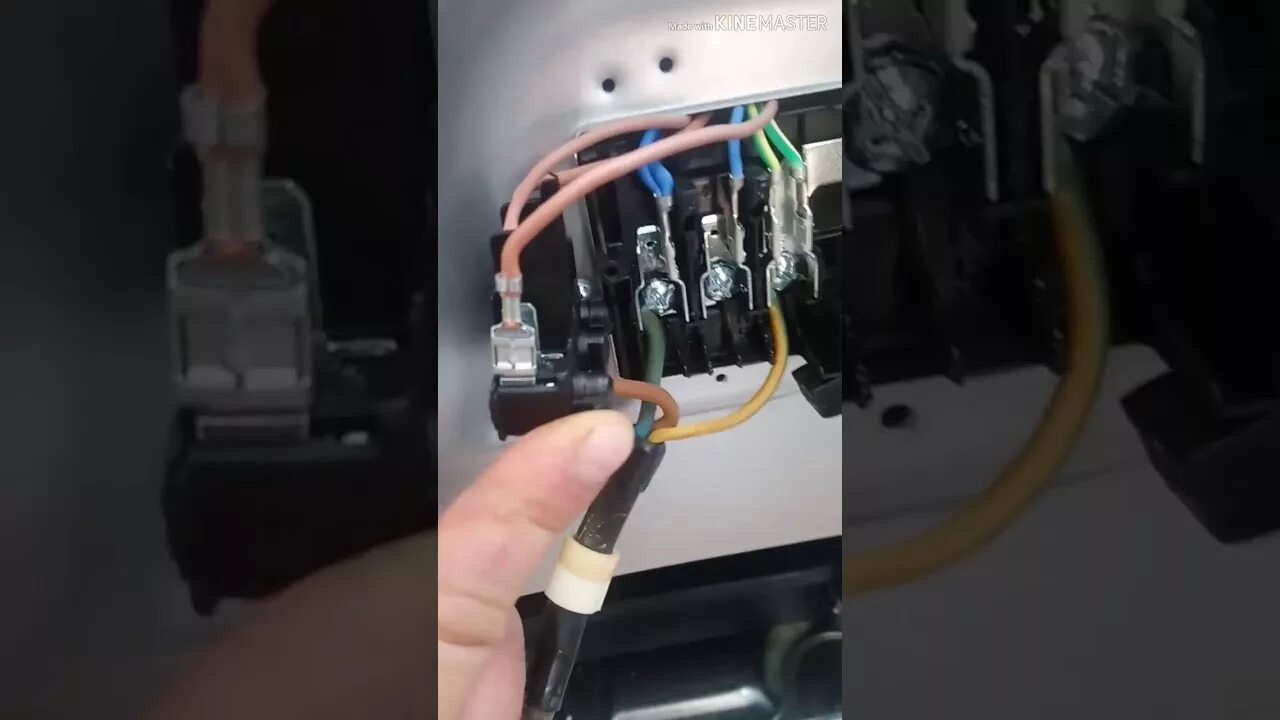 Подключение варочной панели хотпоинт аристон Подключение плиты индезит IS5V5PMW/RU (220вольт) - YouTube