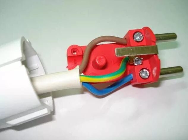 Подключение вилки без заземления Ответы Mail.ru: Замена штепсельной вилки на стиральной машине