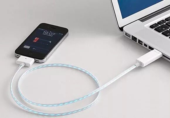 Подключение внешних устройств к iphone Dexim Visible Smart Charger. Светит и заряжает