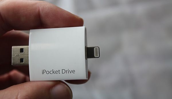 Подключение внешних устройств к iphone iPocket Drive это жесткий диск USB для передачи и хранения данных, подходит ко в