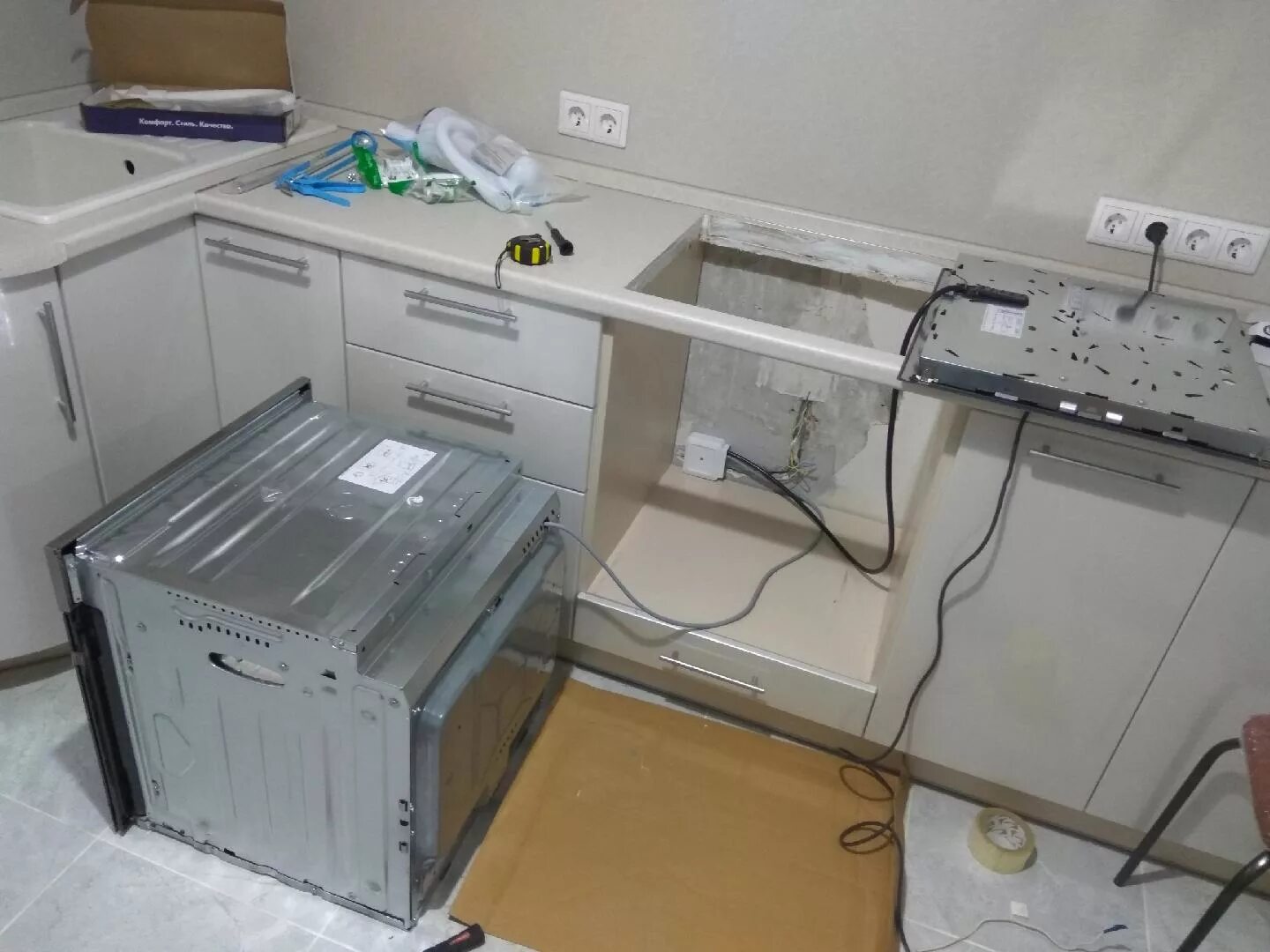 Подключение встраиваемого духового шкафа варочной панели Фотографии работы: Установка бытовой техники