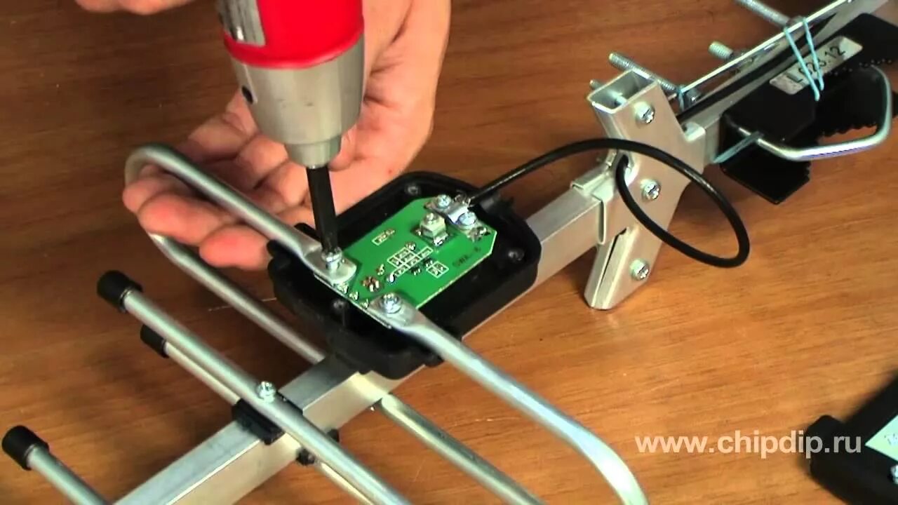 Подключения антенны без усилителя How to Replace an Amplifier - YouTube