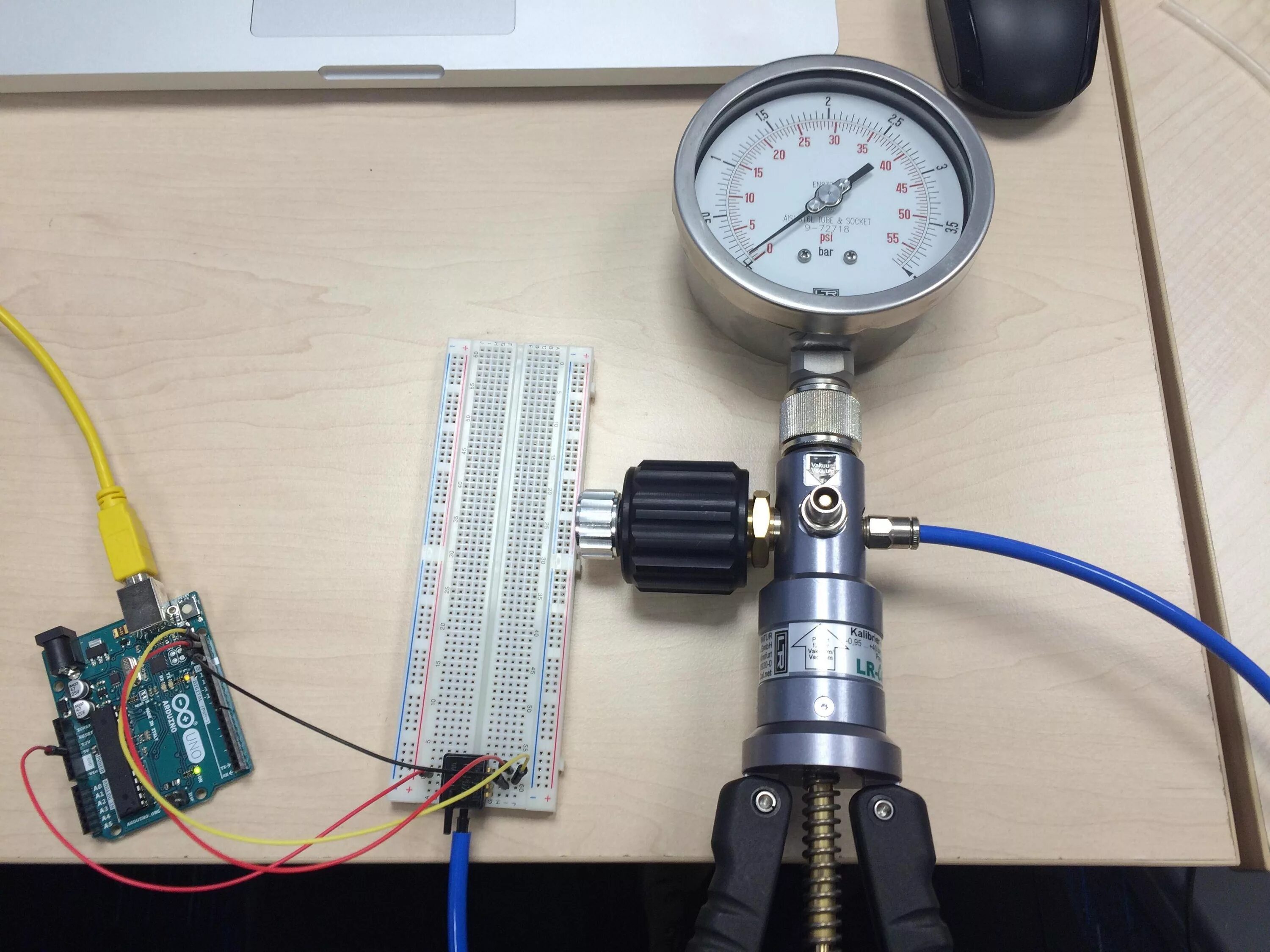 Подключения датчика давления воды к ардуино Arduino interface with I2C Pressure Sensor - Electrical Engineering Stack Exchan