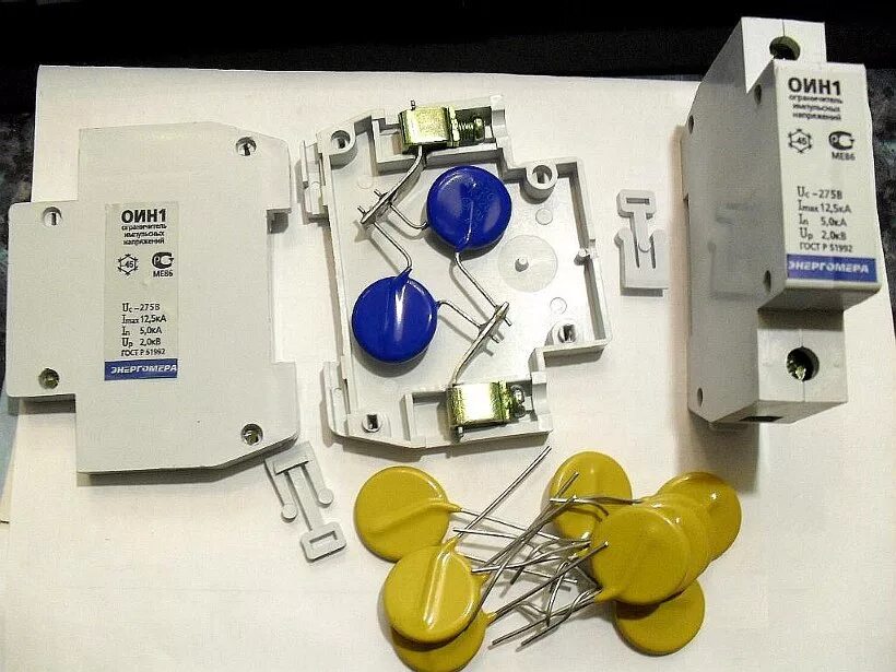 Обзор ограничителя импульсных напряжений ОИН-1 - Сам электрик