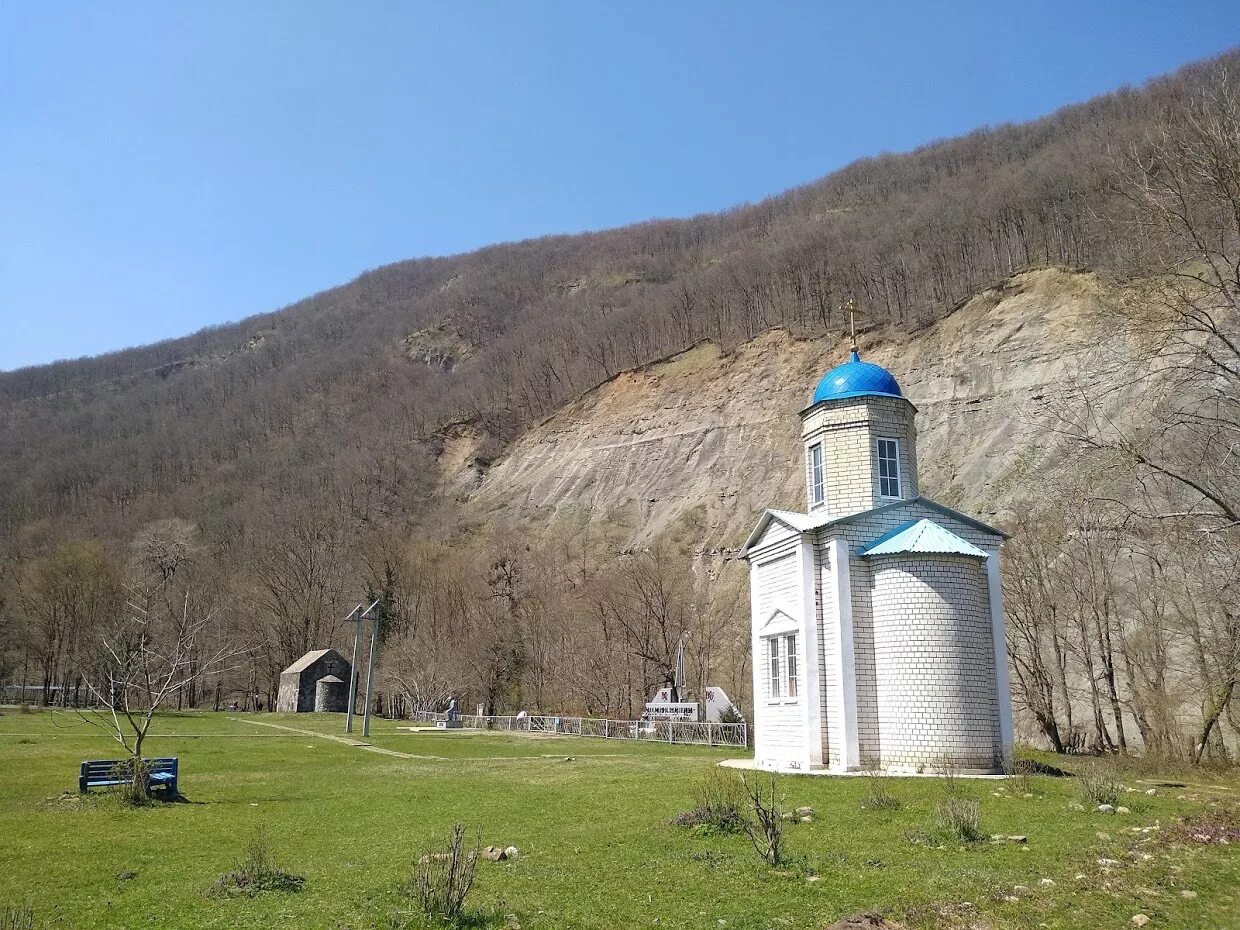 Поднависла горячий ключ фото Урочище Поднависла. Мемориал павшим в ВОВ. Памятник Аршалуис Ханжиян. - УАЗ Patr