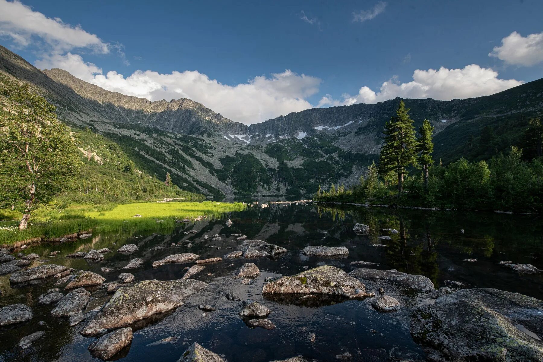 Поднебесные зубья фото озеро Выпускников, Хакассия. Фотограф Kurlov Aleksei