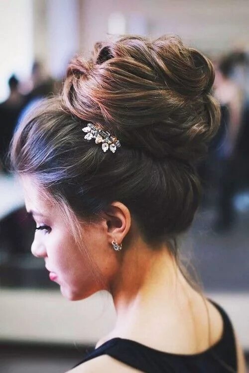 Idée coiffure de mariage : un chignon de danseuse flou Coiffure, Chignon mariage