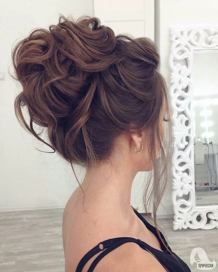 Поднятые прически на средние Pin by Lisa Ulasevich on Hair Hairstyles haircuts, Hairstyle, Long hair styles