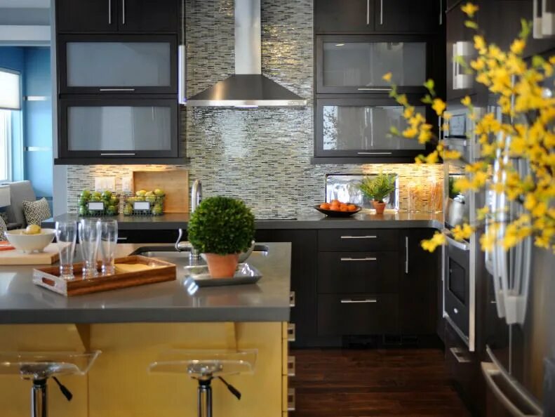 Подобрать интерьер кухни HGTV Green Home 2011: Kitchen Pictures HGTV Green Home 2011 HGTV