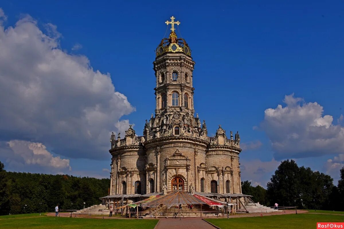 Подольск церковь фото Фото: Храм Знамения Богородицы в Дубровицах, городской округ Подольск, Московска