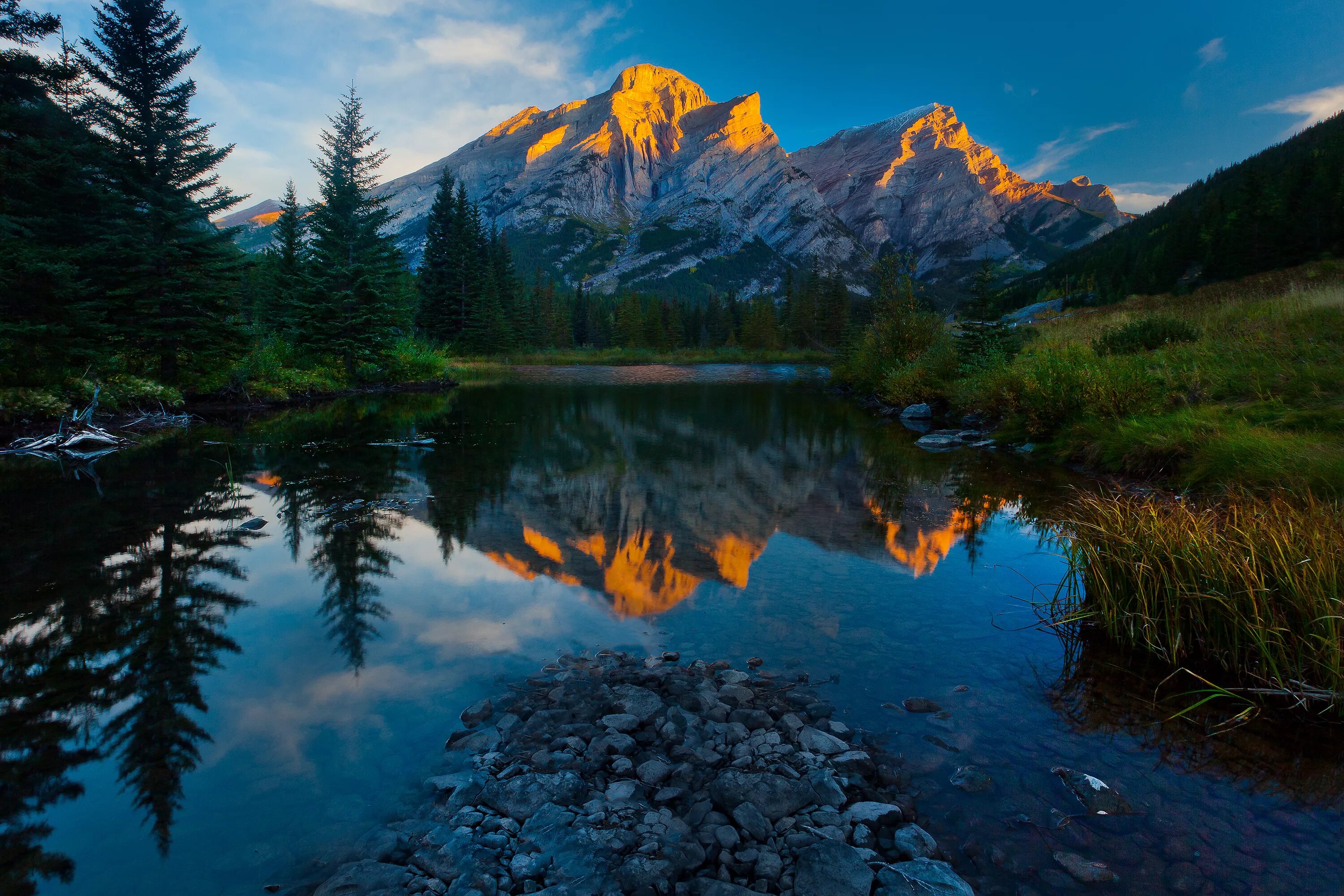 Подпись фото про природу Wallpaper : landscape, mountains, lake, nature, reflection, grass, sky, river, n