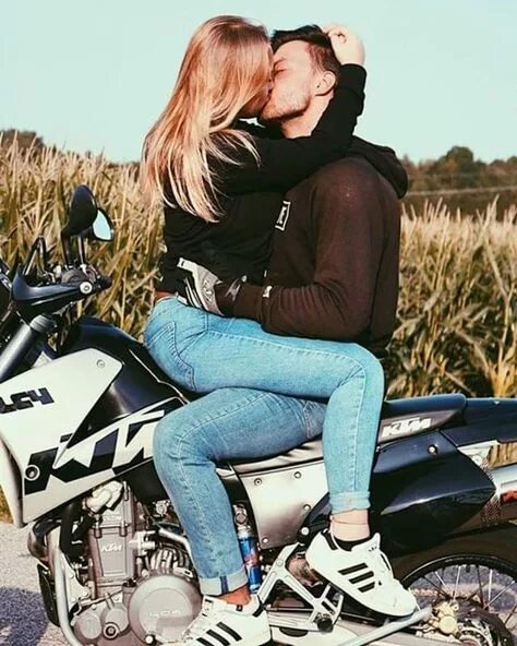 Подписать фото с мотоциклом девушке 900+ ♡ ∞ Relatinship goals ∞ ♡ ideas cute couples, couple pictures, couples