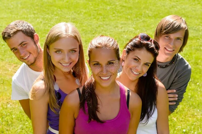 Подростки летнее фото Teens Relaxing in the Park Friends Happy Stock Photo - Image of friends, pupils: