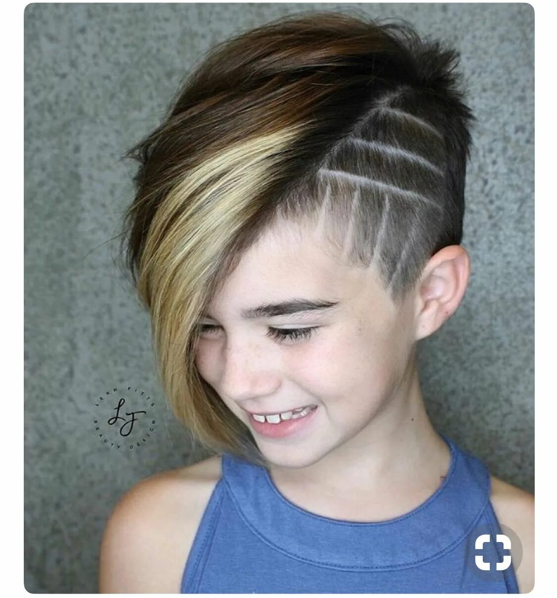 Подростковая прическа для девочки короткая Pin on Jimi Barbery Shop Kids hair cuts, Half shaved hair, Shaved hair cuts