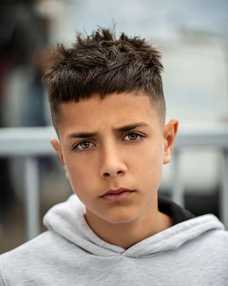 Подростковая стрижка для мальчика на средние волосы 32 Best Haircuts For Teenage Guys (2019 Trends) StylesRant Boy haircuts short, S