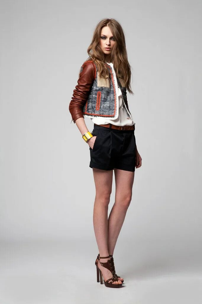 Подростковая женская мода Dsquared2 Resort 2012 Collection Vogue