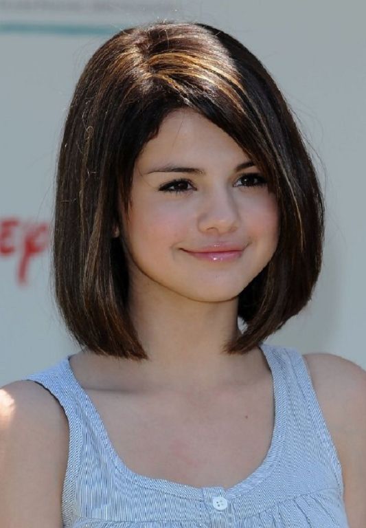 Подростковые прически 2024 девочки Selena gomez short hair, Short bob hairstyles, Short hair styles