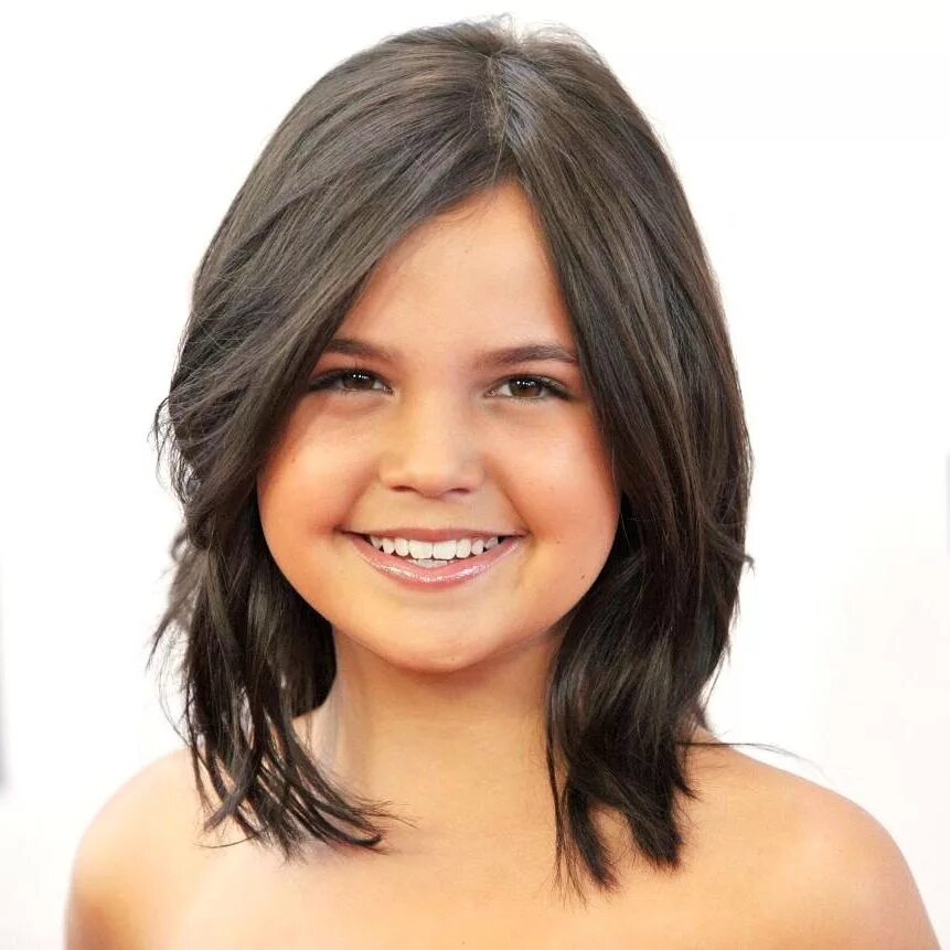 Подростковые прически для девочек на средние волосы cinema de novo: Aniversariante do dia: Bailee Madison Kids hair cuts, Girl hairc