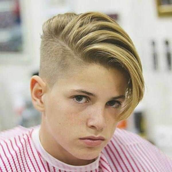 Подростковые прически для мальчиков на длинные волосы 10 Alluring Long Hairstyles for Teenage Guys in 2020 - Cool Men's Hair Kids hair