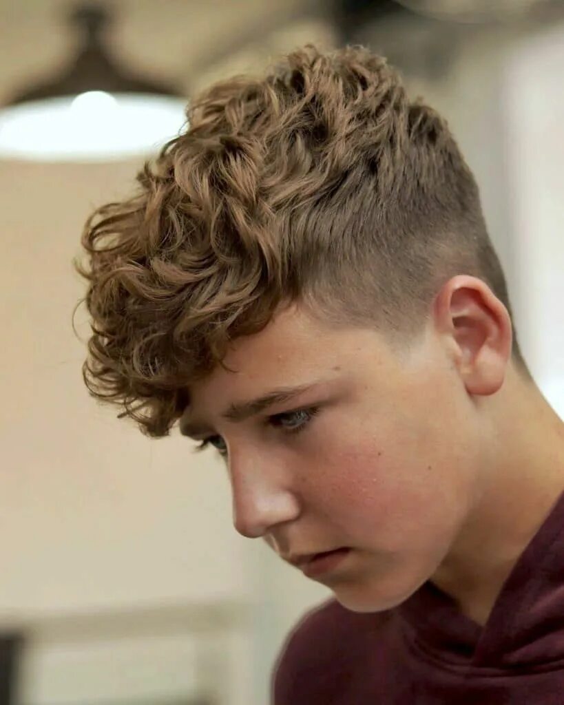 Подростковые прически для мальчиков на средние волосы 55+ Best Haircuts For Boys: 2024 Guide Boys curly haircuts, Boys haircuts curly 