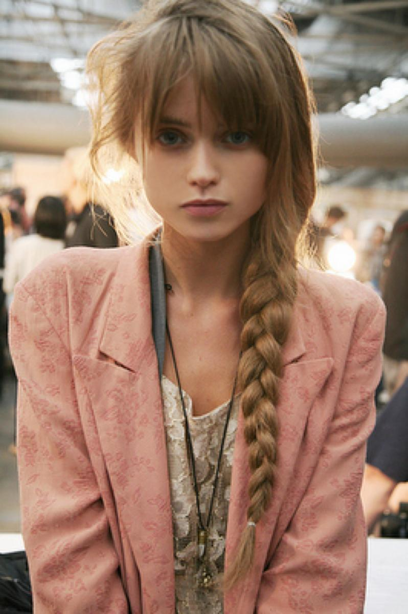 Подростковые прически на длинные волосы Abbey Lee Kershaw Hair styles, Long hair styles, Braided hairstyles easy