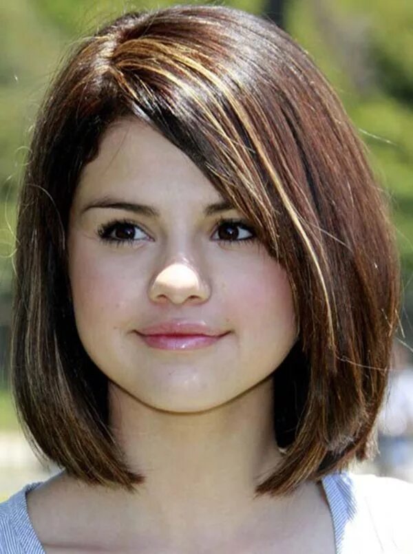 Подростковые стрижки для девочек на средние волосы 17 Selena Gomez Trendy Hairstyles & Haircuts Try It Today Прически, Женские стри