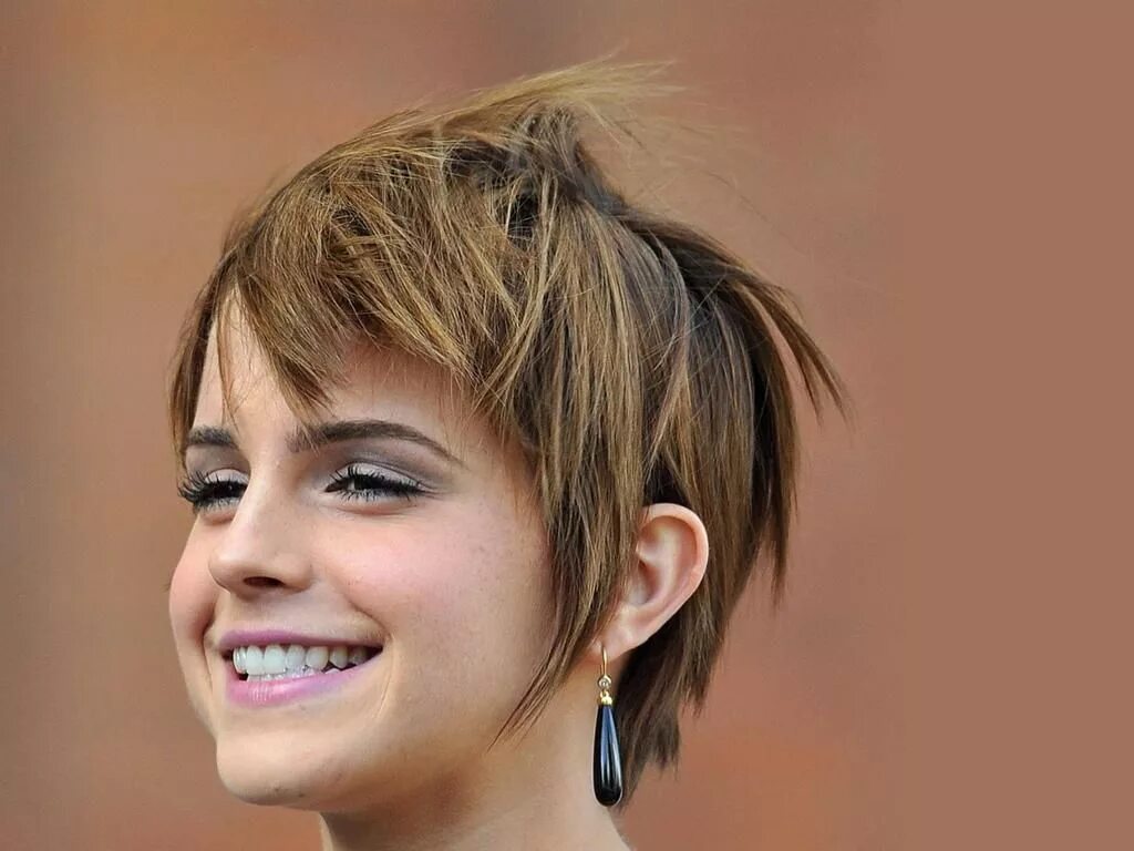 15+ Magnificent Shirt Hairstyles Short haircut styles, Short bob hairstyles, Wom