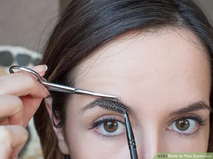 Подстричь брови фото 3 Ways to Thin Eyebrows - wikiHow