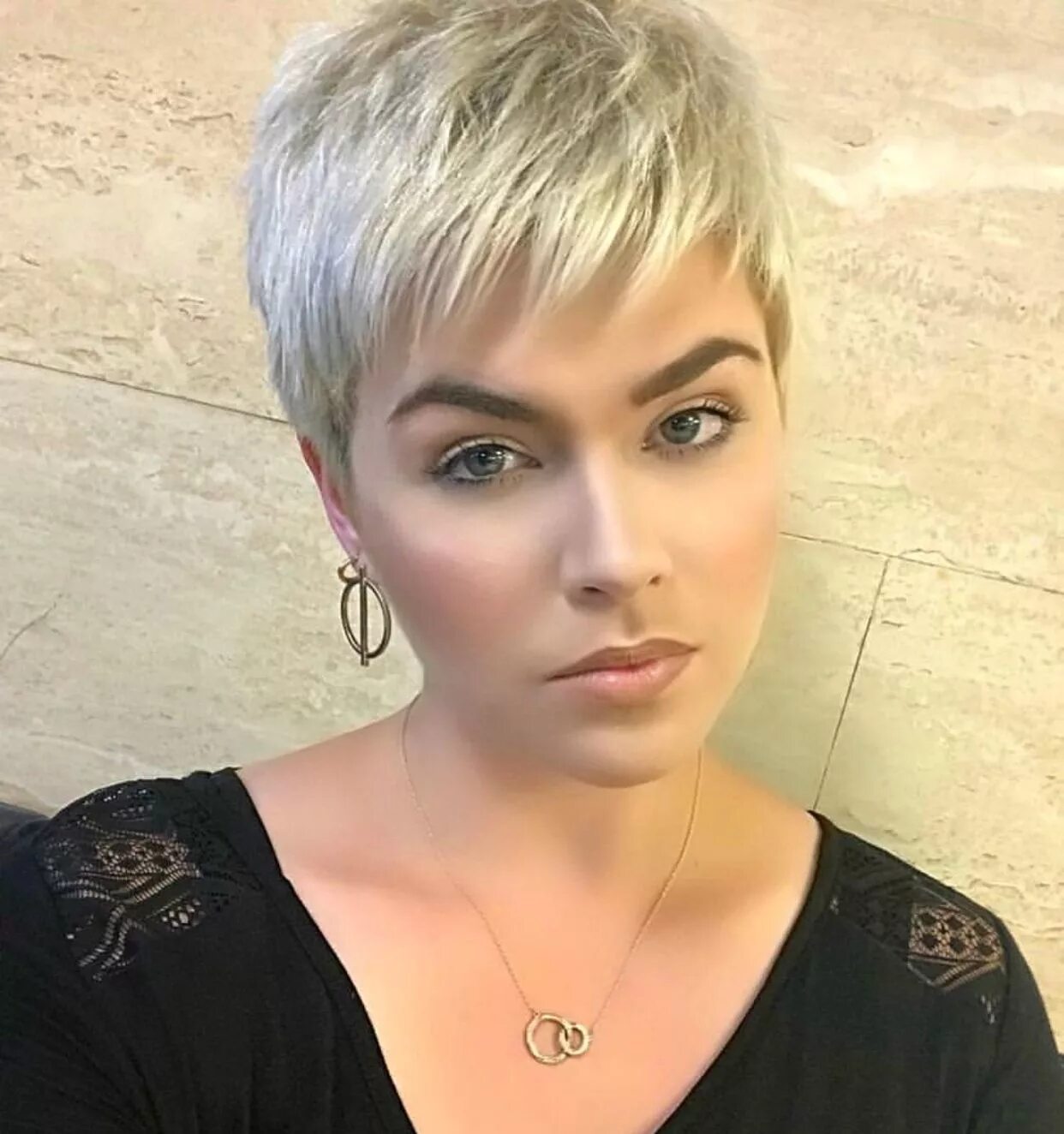 Подстричься женские короткие стрижки Pin on Hair styles Short hair styles pixie, Thick hair styles, Pixie hairstyles